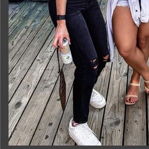 AE RIPPED MOM STRAIGHT JEANS size 2 regular in faded black wash